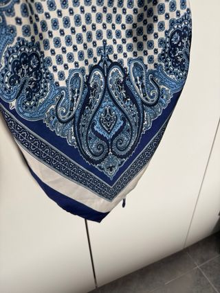 Top pañuelo azul y blanco