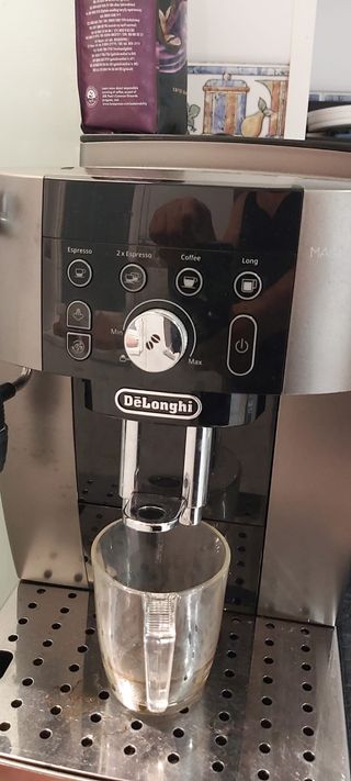 Cafetera DeLonghi Magnifica S Smart