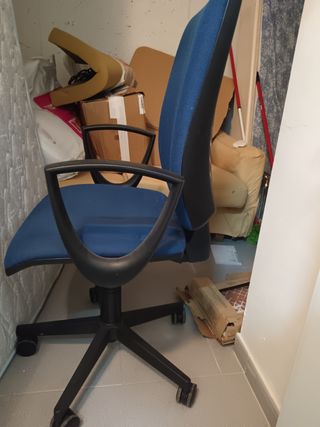 Silla oficina giratoria azul