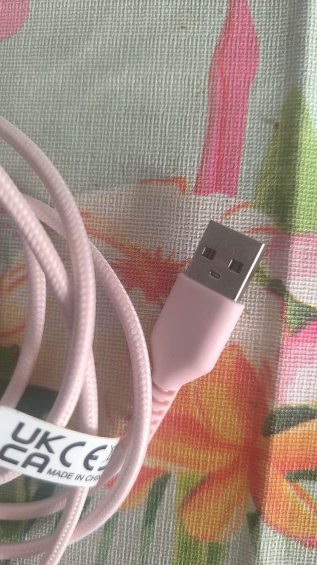 Cabo de Carregamento 2 em 1 - MicroUSB e USB-C