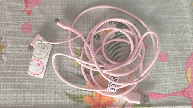 Cabo de Carregamento 2 em 1 - MicroUSB e USB-C