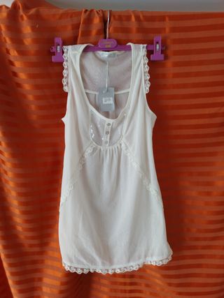 Blusa nueva con etiqueta T-L