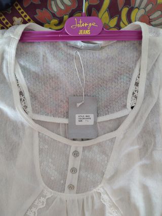 Blusa nueva con etiqueta T-L