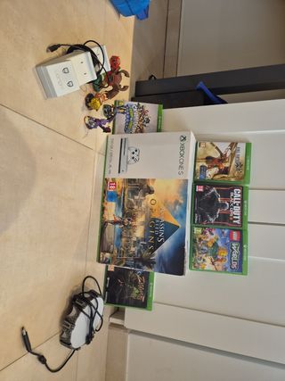 Xbox One S blanca + juegos