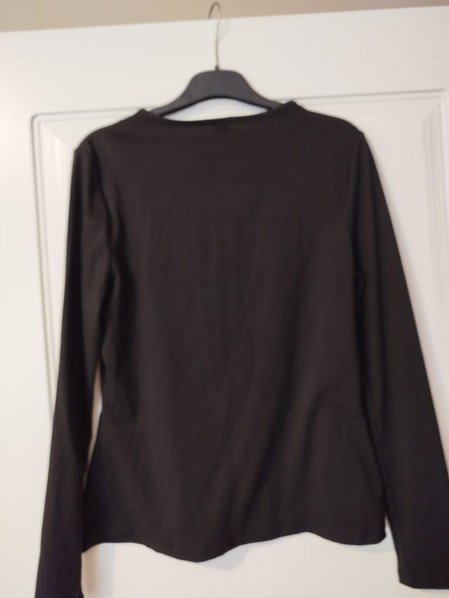 Camiseta negra Shein L - manga larga