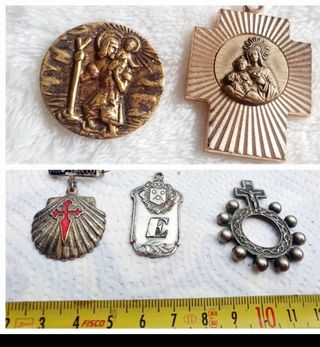 Lote 24 medallas religiosas antiguas