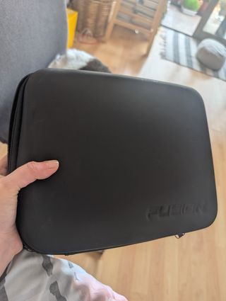 Pistola Masaje Fusion. Precio original 200 euros.