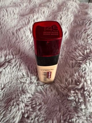 Base Infallible 32h L'Oréal, nº 145