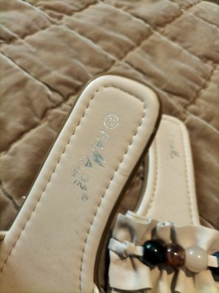 Sandalias Stradivarius - Nuevas y de regalo