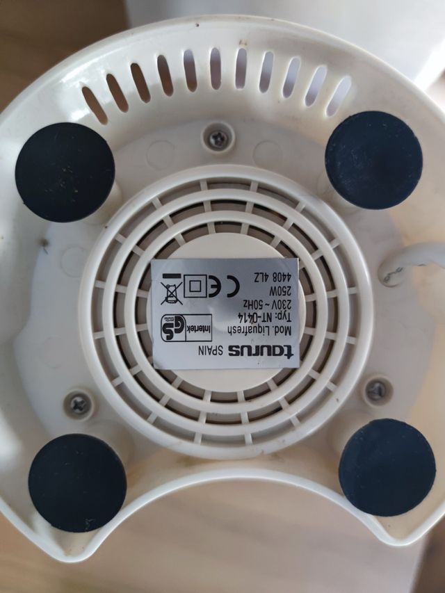 Licuadora Taurus Liquafresh Verde