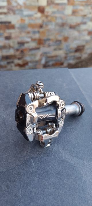 Pedales marca DXC Pedal-MTB.