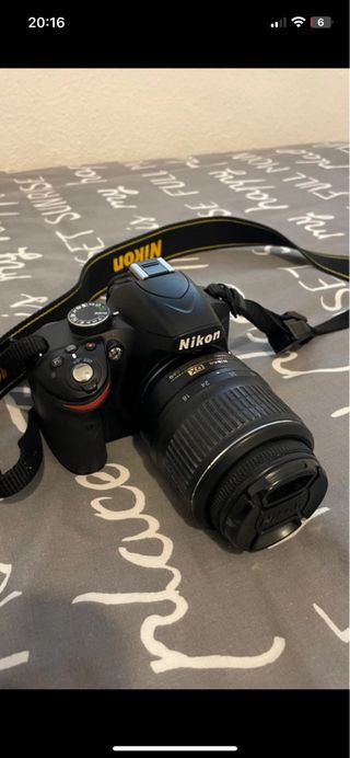 Cámara réflex Nikon D3200