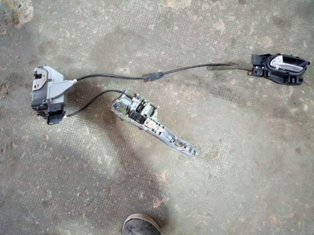 Cerradura puerta trasera Peugeot 308