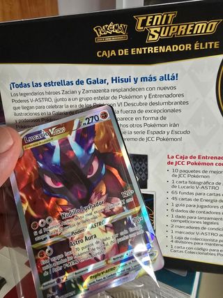 Caja Entrenador Élite Cenit Supremo Pokémon