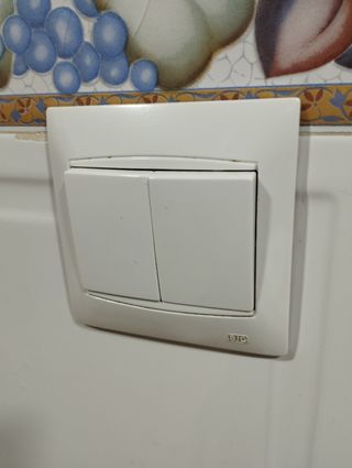 Reparaciones eléctricas, fontanería, pintura, etc