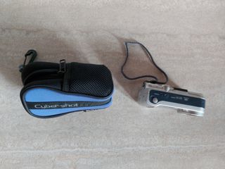 Sony Cyber-shot DSC-P71 - 3.2MP