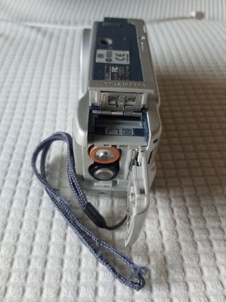 Sony Cyber-shot DSC-P71 - 3.2MP