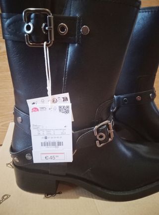 Botas Stradivarius negras 36