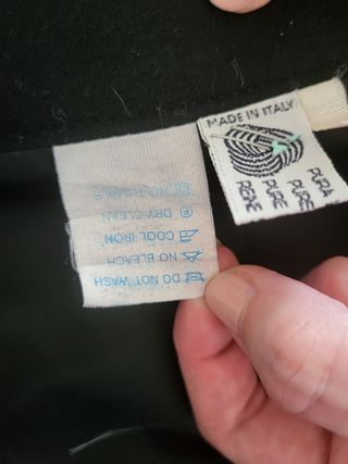 Gonna lana vintage nera