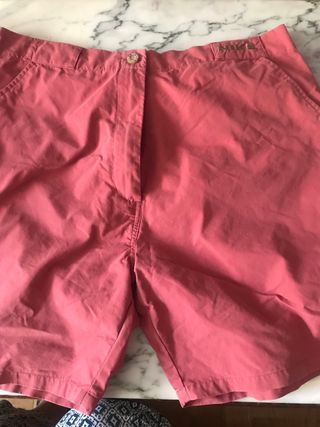 Shorts Nike color rojo