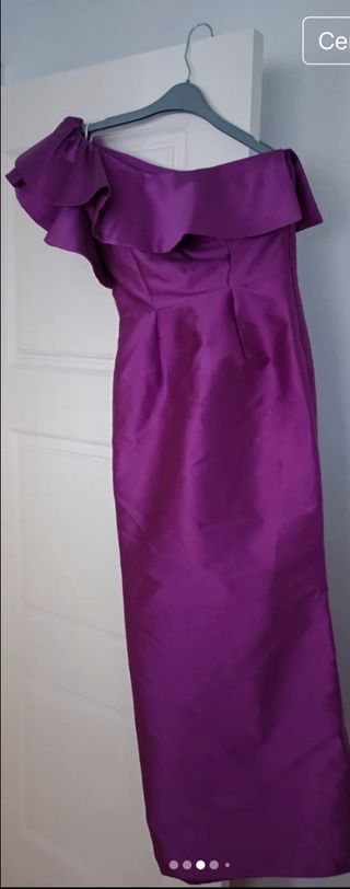 Vestido fiesta Carla Ruiz. Color Buganvilla.