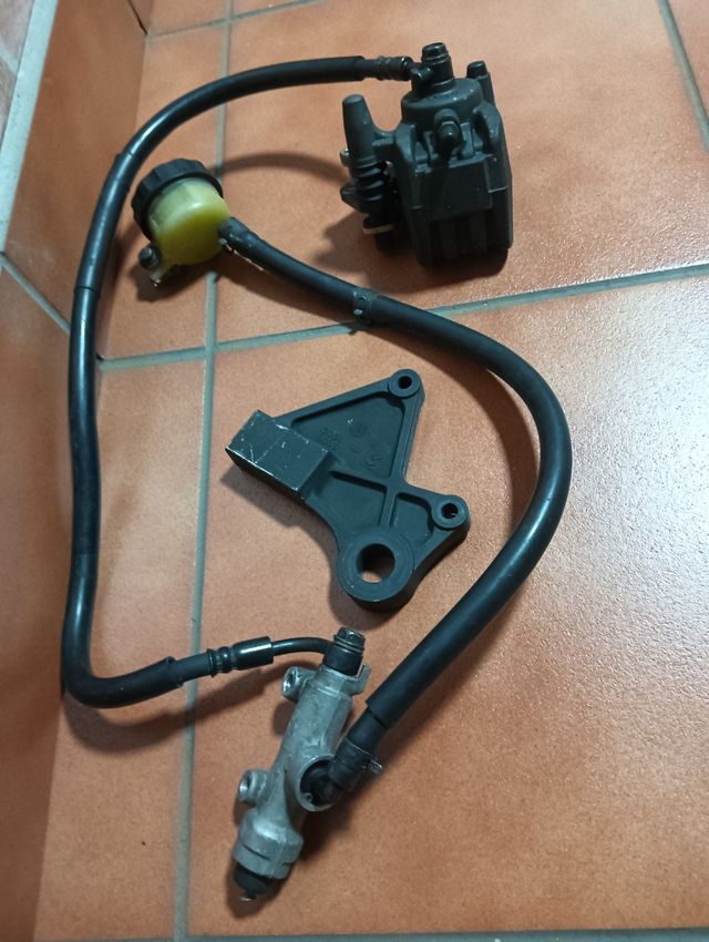 Pinza freno trasera Kawasaki ER6n (09-11)