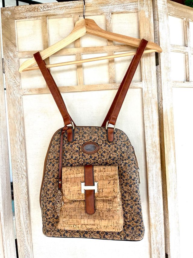 Mochila artesanal beige y marrón