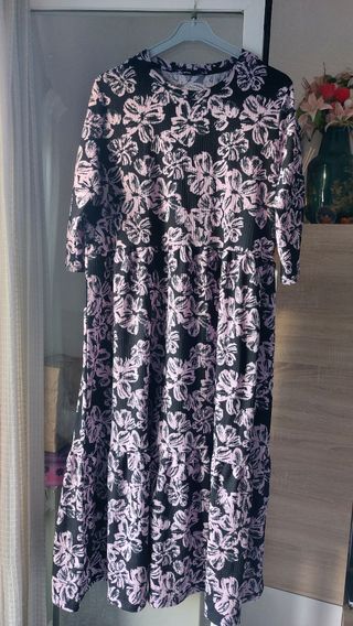 Vestido flores negro y rosa