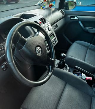Volkswagen Touran 2010