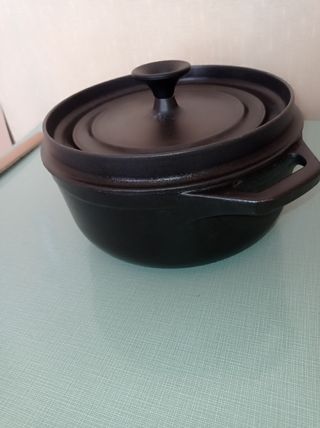 Cazuela hierro fundido negra