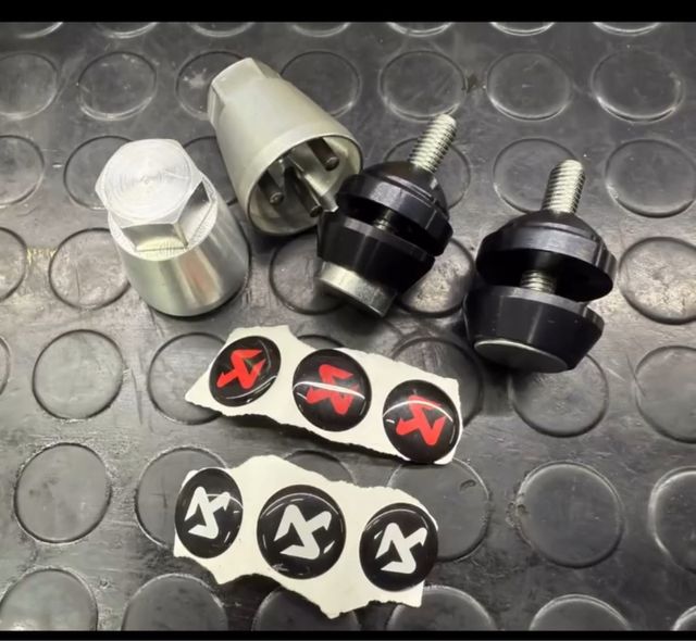 Tornillos antirrobo esacape TMAX