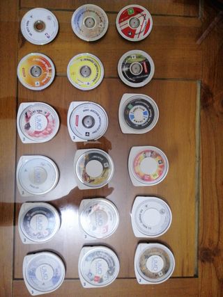 Lote de Juegos PSP Variados - 18 UMD