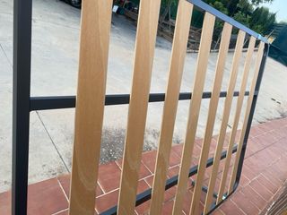 Somier metálico 90cm x 190 y otro de 135cm x 190cm