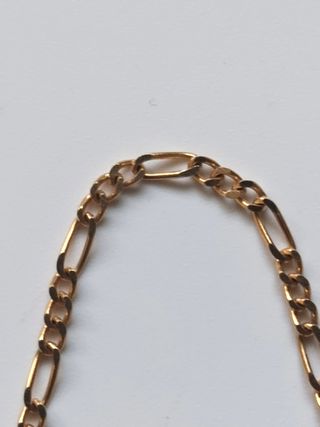 Cadena con medalla de oro 18 kt