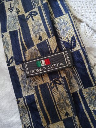 UOMO Seda Beige y Azul