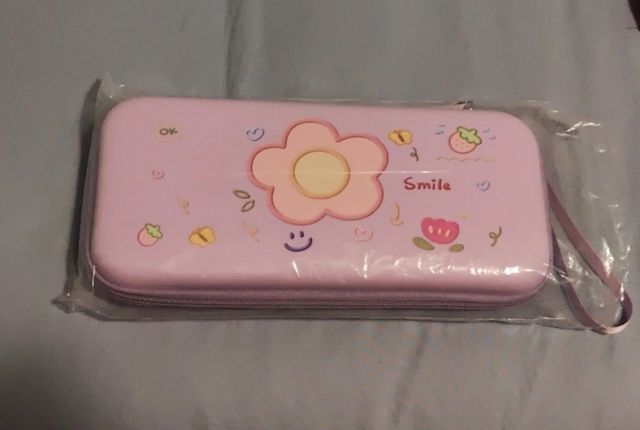 Funda Nintendo Switch NUEVA. Sin usar.