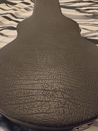 Estuche rígido guitarra 335