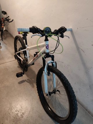 Bicicleta Berg 24" niña