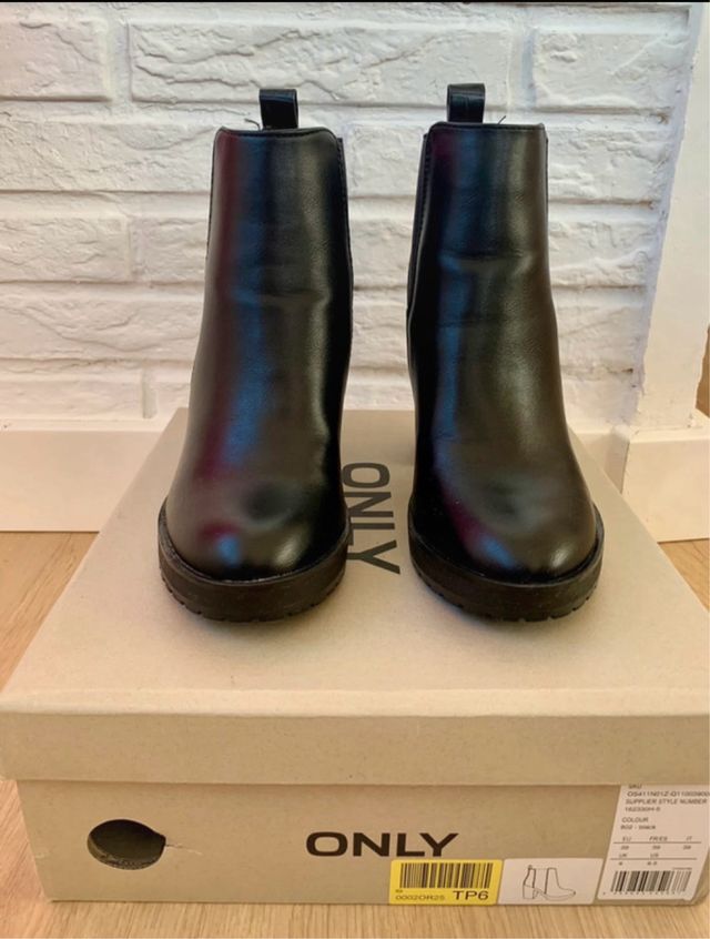 Botines Only negros talla 39