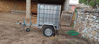 Remolque cisterna agua 1000L