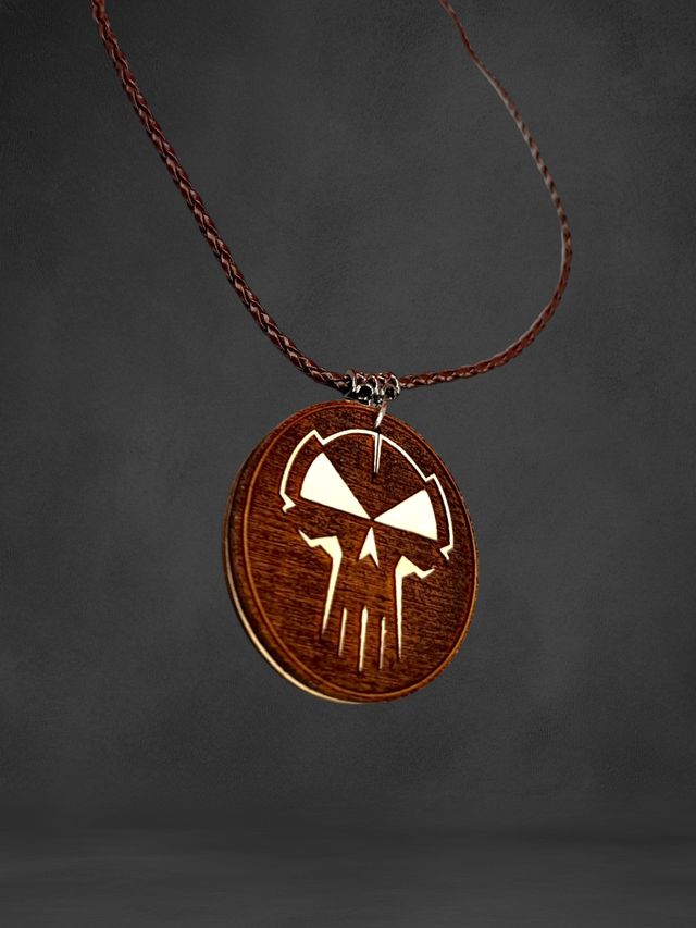 Collana teschio legno - RTC Collana stile gabber