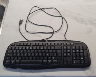 Teclado Logitech USB