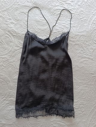 Camisa negra tirantes encaje