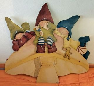 Cabecero infantil duendes madera