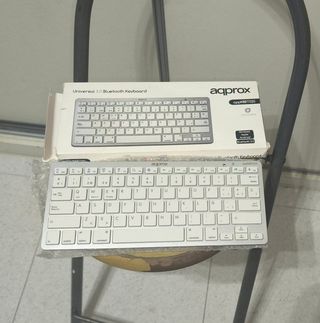 Teclado Bluetooth marca aqprox