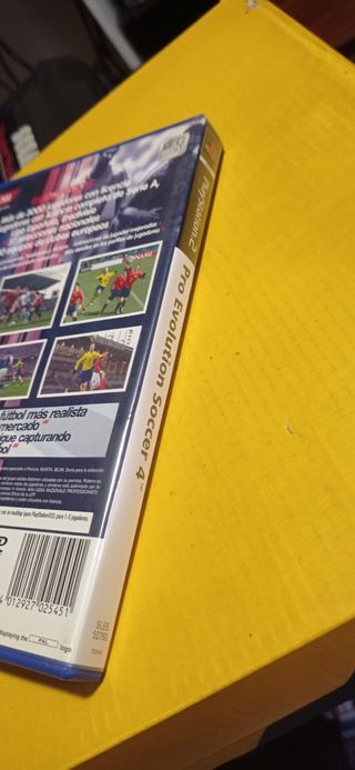 PES 4 (Pro Evolution Soccer 4) PS2