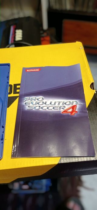 PES 4 (Pro Evolution Soccer 4) PS2