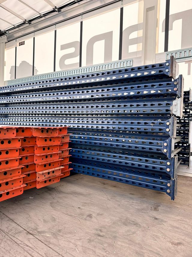 Estanterías metálicas usadas