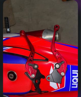 Manetas freno moto rojas
