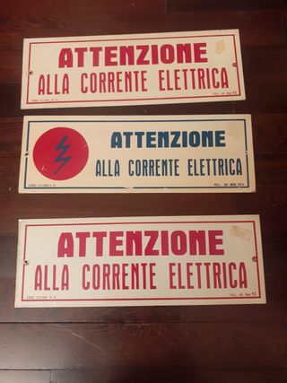 3 segnali Attenzione corrente elettrica